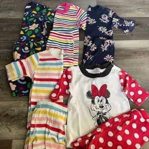 Hanna Andersson pajamas size 8 5 pairs Disney
